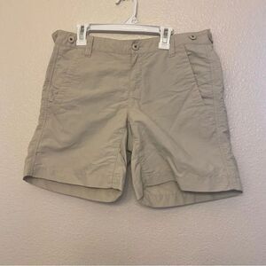 Eddie Bauer tan 100% nylon cargo hiking shorts long 7” womans gorpcore 2